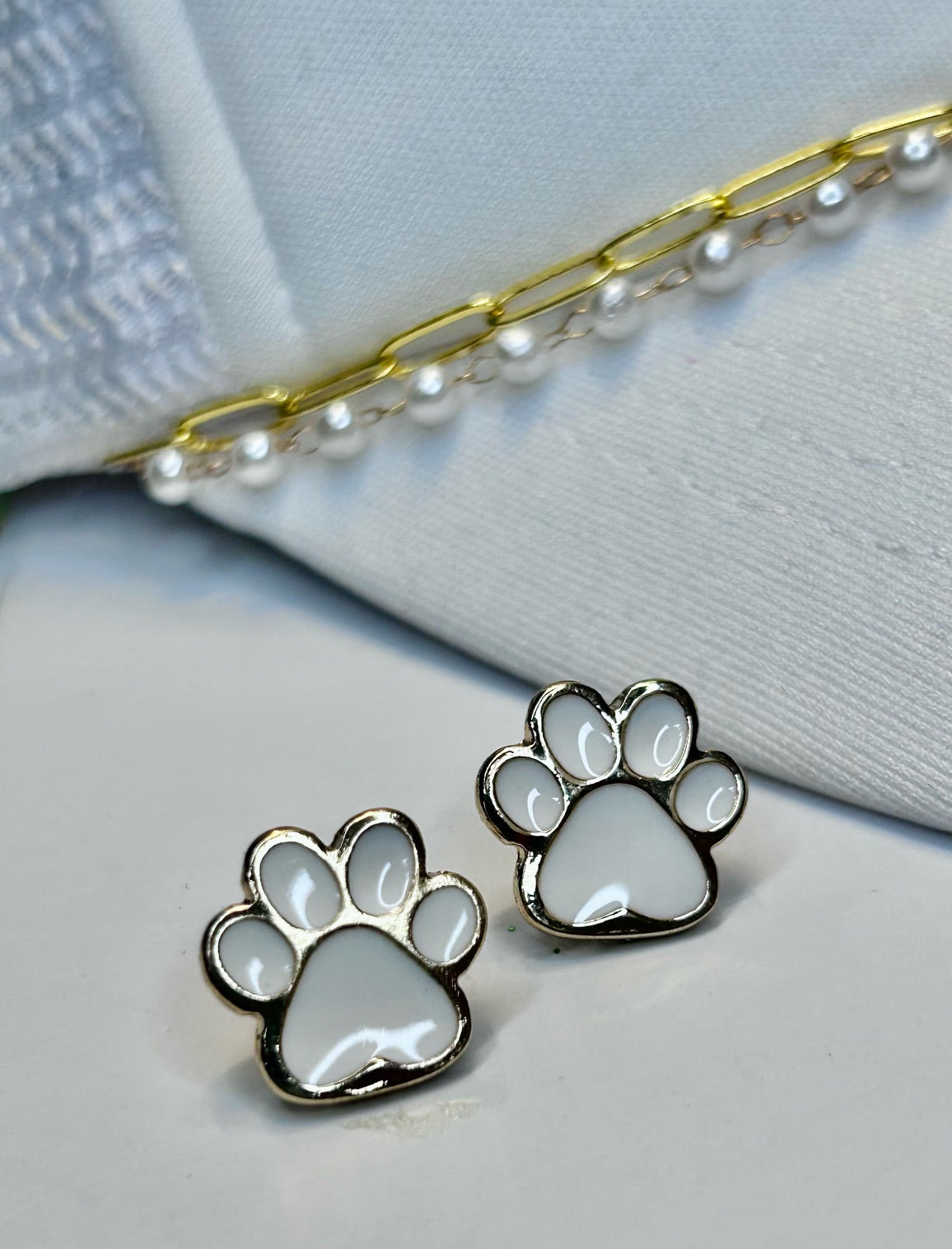 Metal Paw Studs