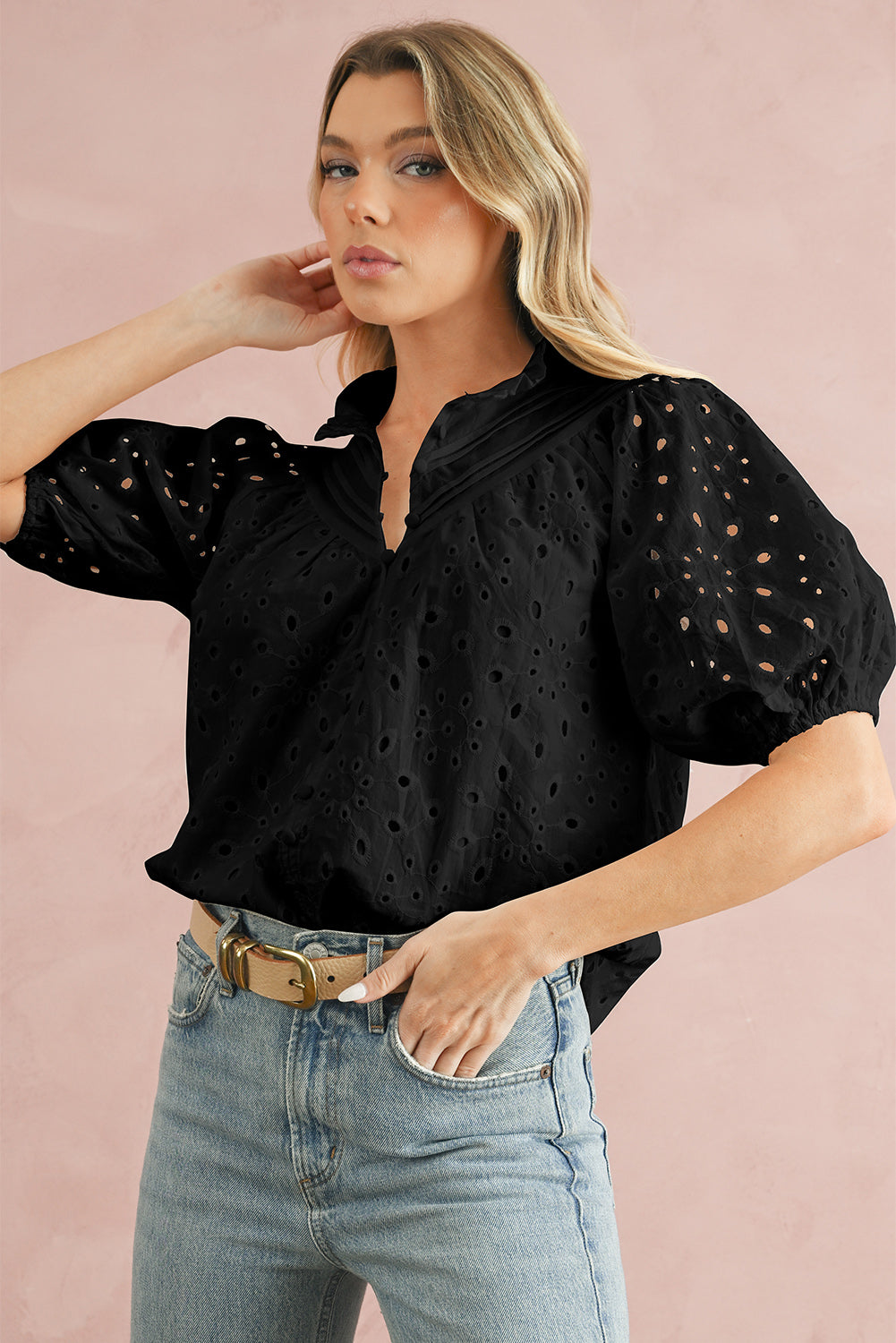 White Flower Hollow-out Short Puff Sleeve Blouse