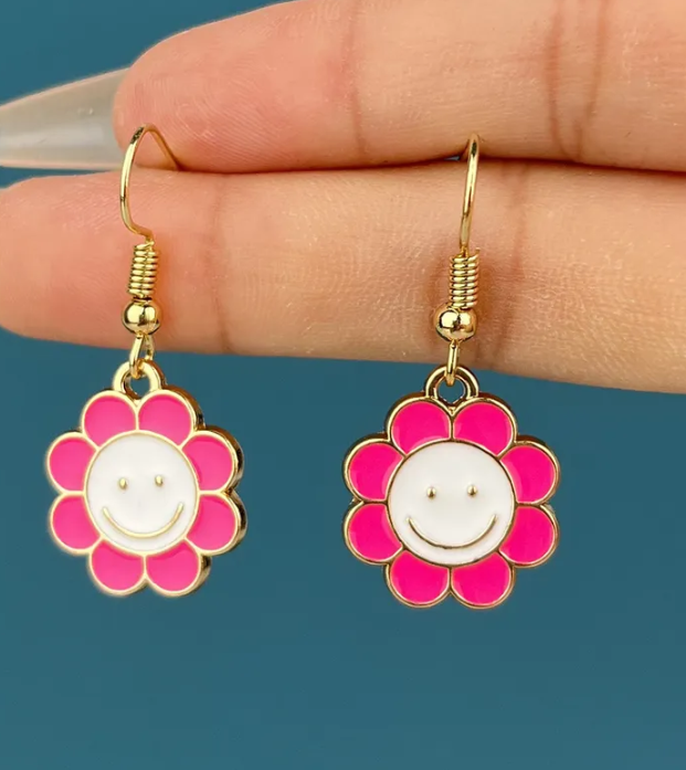 Retro Smiley Flower Earrings