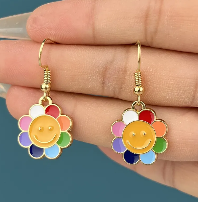 Retro Smiley Flower Earrings