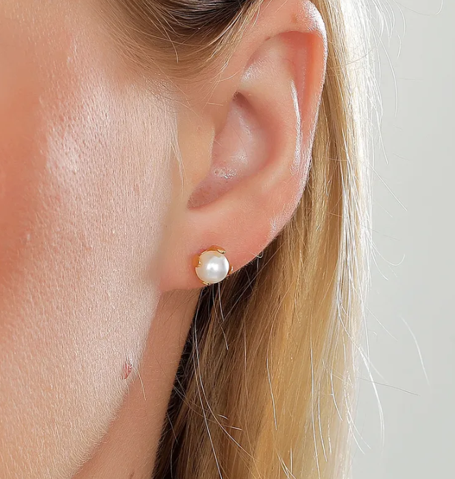 Cotton Pearl Stud Earrings